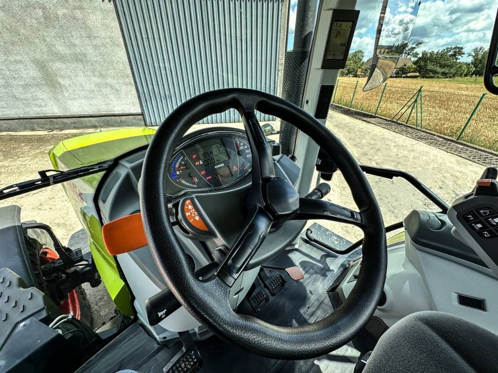 Claas Arion 610 - Farm tractor: picture 3 Claas Arion 610 - Farm tractor: picture 3