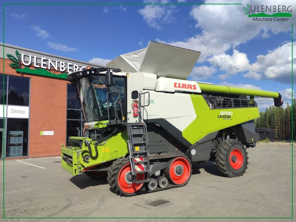 Claas Lexion 8700 TT - Combine harvester: picture 1 Claas Lexion 8700 TT - Combine harvester: picture 1