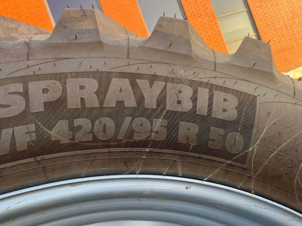 Michelin FELGA Z OPONĄ VF 420/95R50 CFO 179D/175E SPRAYBIB - Tire for Agricultural machinery: picture 3 Michelin FELGA Z OPONĄ VF 420/95R50 CFO 179D/175E SPRAYBIB - Tire for Agricultural machinery: picture 3
