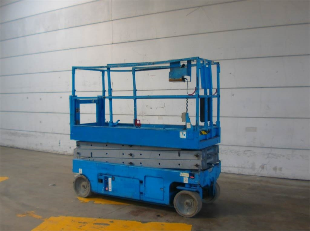 Genie GS2032 - Scissor lift: picture 3 Genie GS2032 - Scissor lift: picture 3