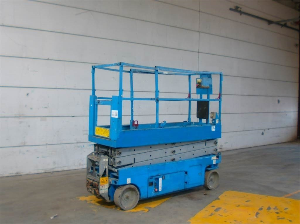 Genie GS2032 - Scissor lift: picture 2 Genie GS2032 - Scissor lift: picture 2