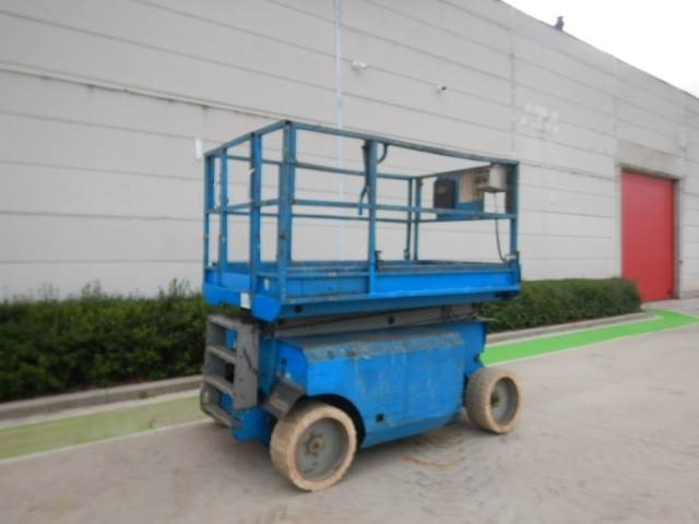 Genie GS3268DC - Scissor lift: picture 3 Genie GS3268DC - Scissor lift: picture 3