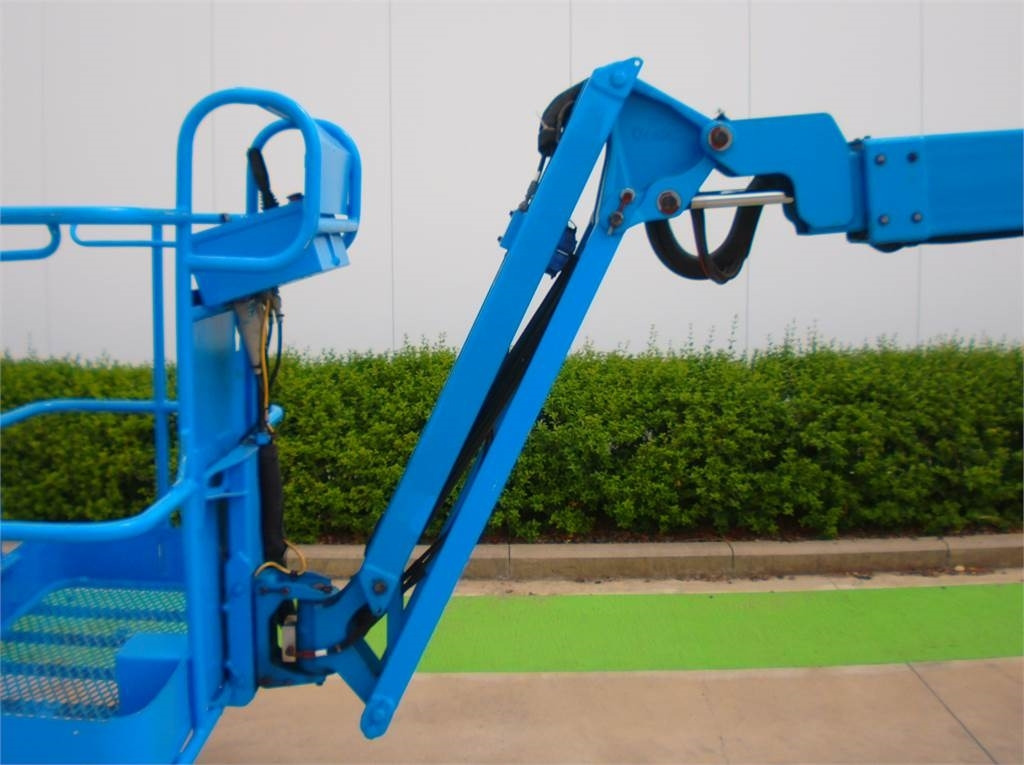 Genie Z34-22N - Articulated boom: picture 5 Genie Z34-22N - Articulated boom: picture 5