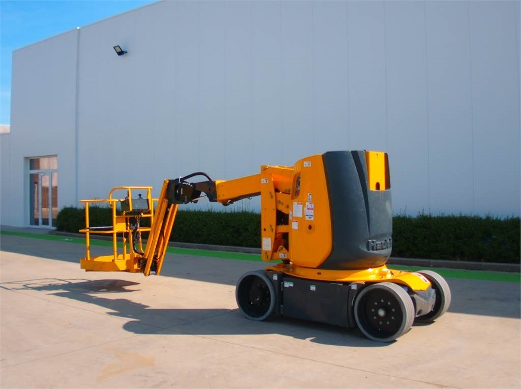 Haulotte HA12CJ+ - Articulated boom: picture 3 Haulotte HA12CJ+ - Articulated boom: picture 3