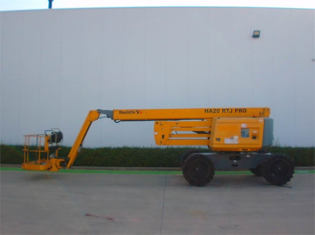 Haulotte HA20RTJ Pro  - Articulated boom: picture 1 Haulotte HA20RTJ Pro  - Articulated boom: picture 1