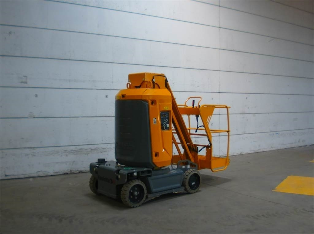Haulotte STAR 10  - Vertical mast lift: picture 4 Haulotte STAR 10  - Vertical mast lift: picture 4