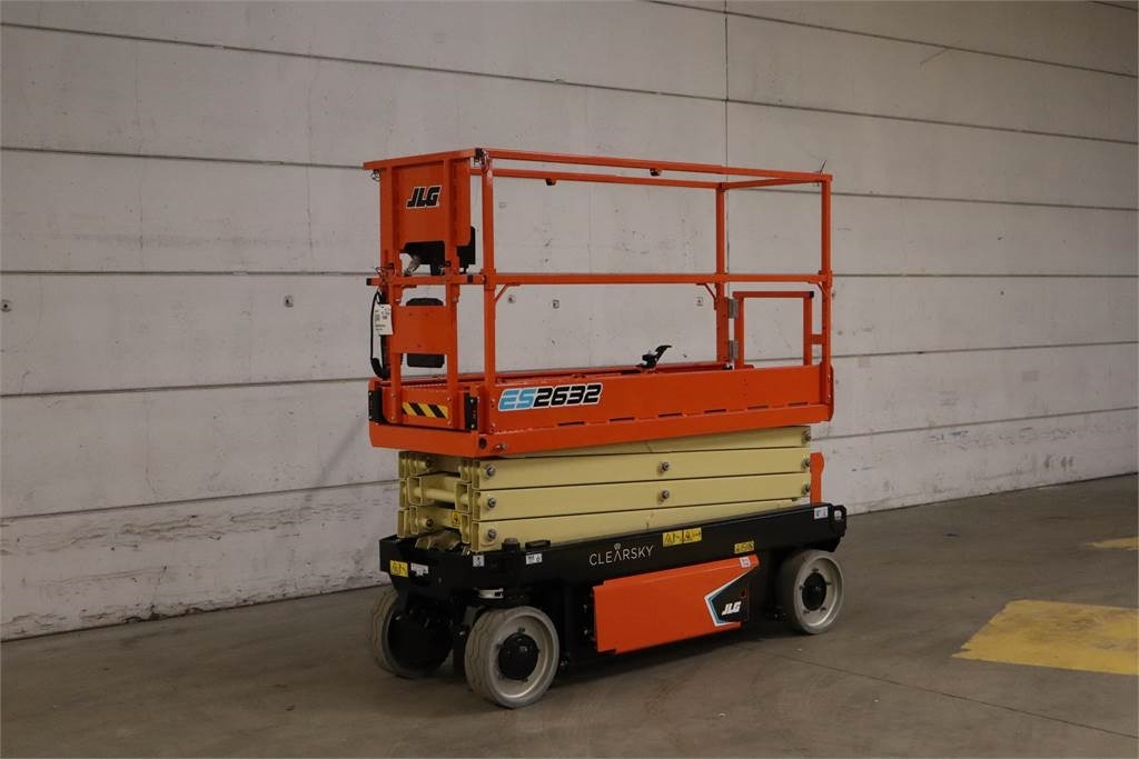 JLG 2632ES - Scissor lift: picture 4 JLG 2632ES - Scissor lift: picture 4