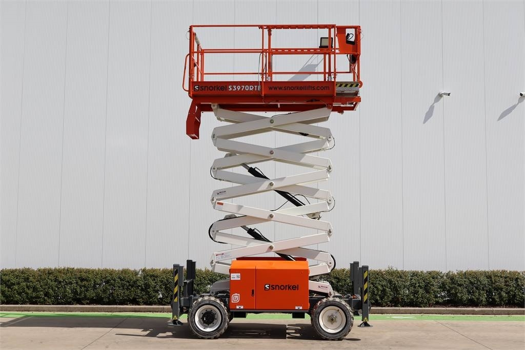 Scissor lift Snorkel S3970RTE: picture 6