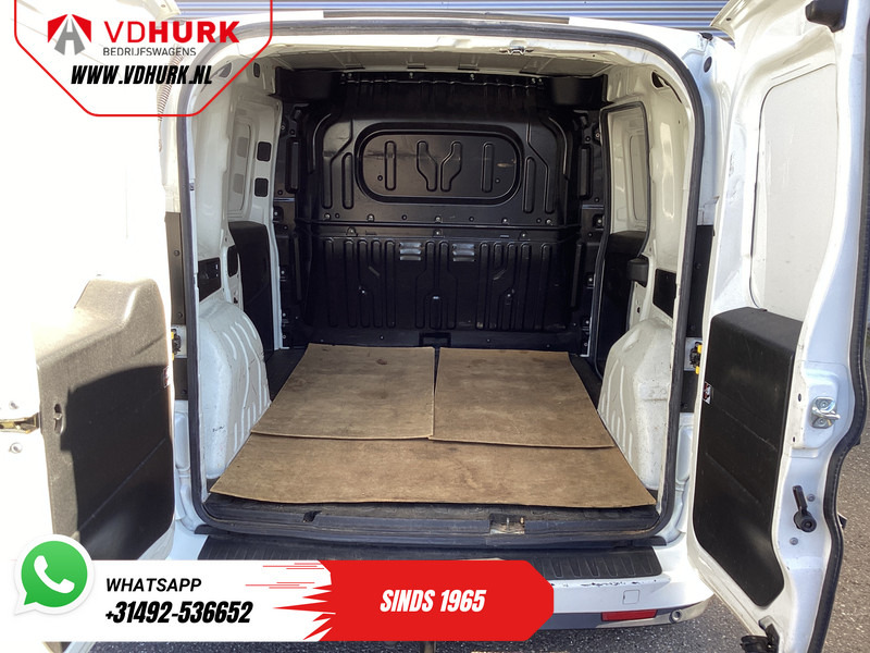 Fiat Dobló Cargo 1.6 MJ 105 pk EXPORT ONLY Airco/ PDC/ Trekhaak - Small van: picture 5 Fiat Dobló Cargo 1.6 MJ 105 pk EXPORT ONLY Airco/ PDC/ Trekhaak - Small van: picture 5