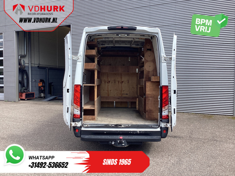 Iveco Daily 35S16V 2.3 ZF Aut. 352 L3H2 EXPORT ONLY 270Gr. Deuren/ 3.5t Trekverm./ Climate/ Camera/ Trekhaak - Panel van: picture 5 Iveco Daily 35S16V 2.3 ZF Aut. 352 L3H2 EXPORT ONLY 270Gr. Deuren/ 3.5t Trekverm./ Climate/ Camera/ Trekhaak - Panel van: picture 5