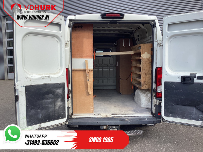Peugeot Boxer 2.0 HDI 130 pk L2H2 EXPORT ONLY Gev.Stoel/ Climate/ Navi/ Camera/ Cruise/ Trekhaak - Small van: picture 5 Peugeot Boxer 2.0 HDI 130 pk L2H2 EXPORT ONLY Gev.Stoel/ Climate/ Navi/ Camera/ Cruise/ Trekhaak - Small van: picture 5