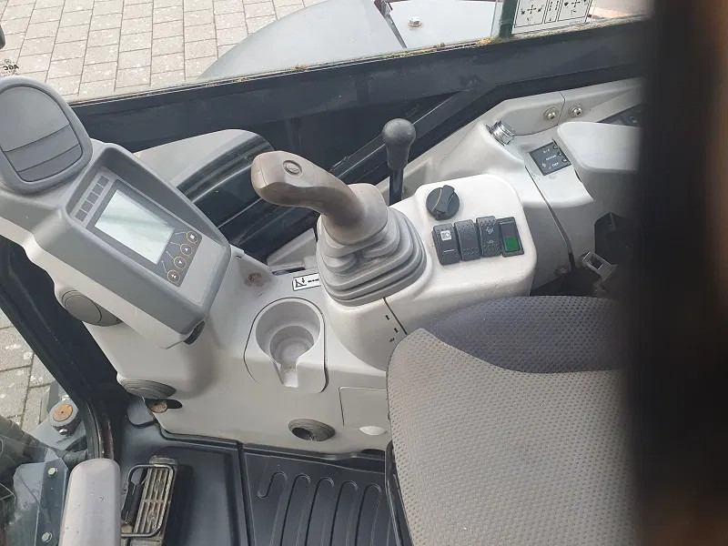 Hitachi ZX33U -5A -CLR - Mini excavator: picture 4 Hitachi ZX33U -5A -CLR - Mini excavator: picture 4
