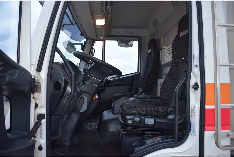 Refrigerator truck Iveco EuroCargo 120 E18 - frigo: picture 13