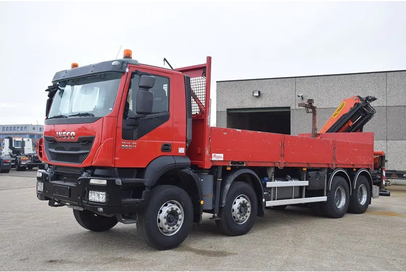 Iveco Trakker 360 - Crane truck: picture 4 Iveco Trakker 360 - Crane truck: picture 4