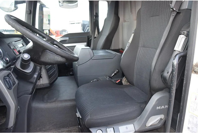 Box truck MAN TGS 18.320: picture 12 Box truck MAN TGS 18.320: picture 12