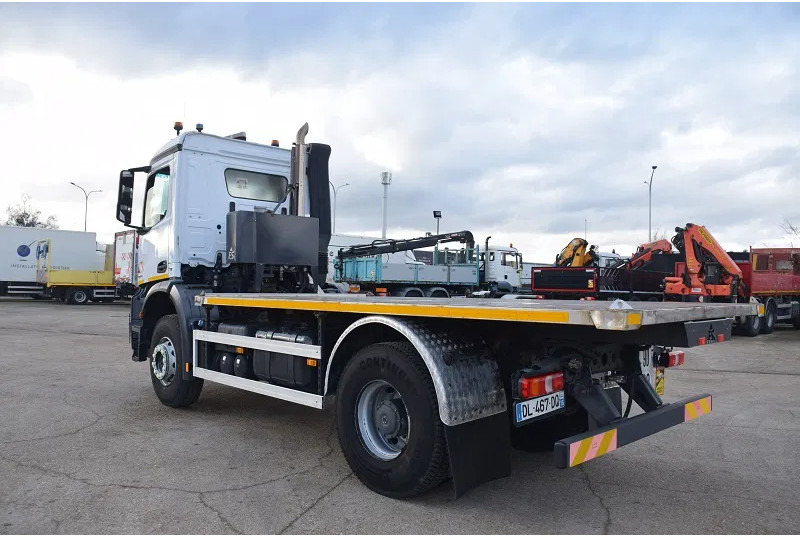 Dropside/ Flatbed truck Mercedes-Benz Arocs 1836: picture 10