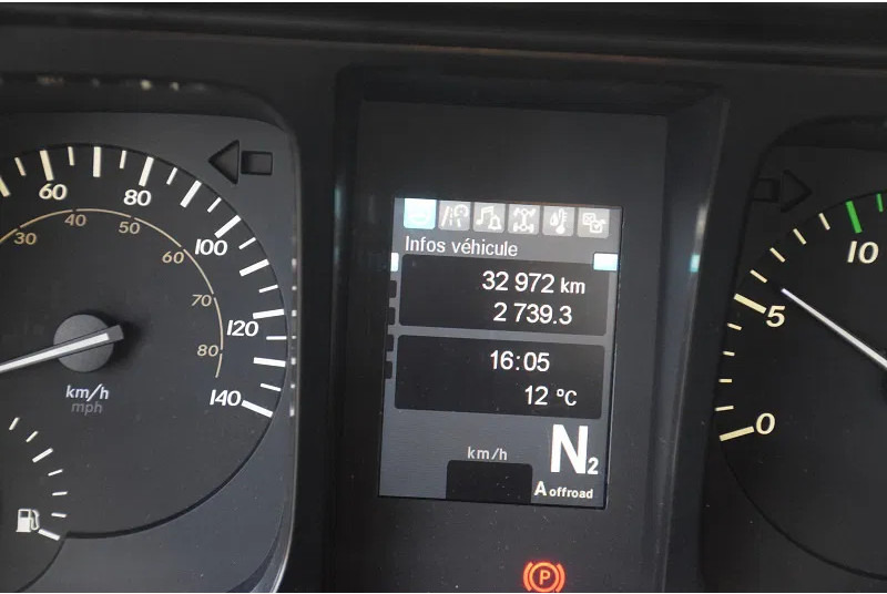 Dropside/ Flatbed truck Mercedes-Benz Arocs 1836: picture 17