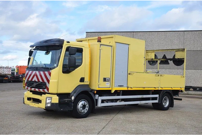 Volvo FL 250 - Dropside/ Flatbed truck: picture 3 Volvo FL 250 - Dropside/ Flatbed truck: picture 3