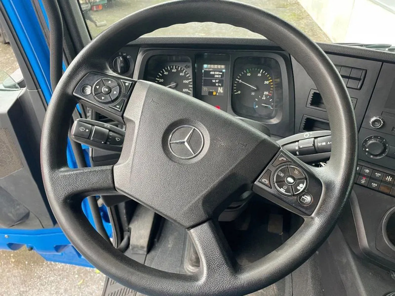 Mercedes-Benz Arocs 3342 *6x6*meegestuurd as*2zijdige kipper*Airco*Bluetooth - Tipper, Crane truck: picture 4 Mercedes-Benz Arocs 3342 *6x6*meegestuurd as*2zijdige kipper*Airco*Bluetooth - Tipper, Crane truck: picture 4