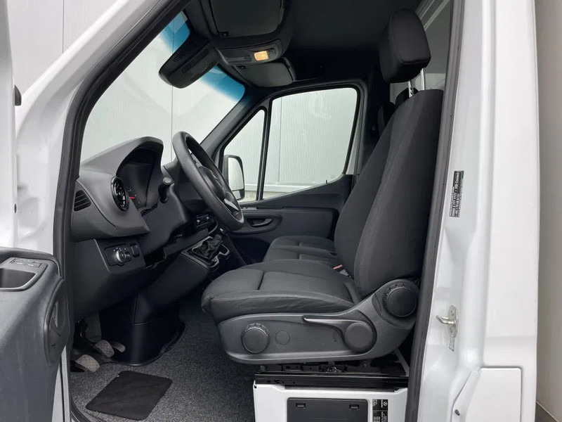 Mercedes-Benz Sprinter 514 *Airconditioning*Cruise control*Zijwindassistent*laadbrug - Closed box van: picture 3 Mercedes-Benz Sprinter 514 *Airconditioning*Cruise control*Zijwindassistent*laadbrug - Closed box van: picture 3