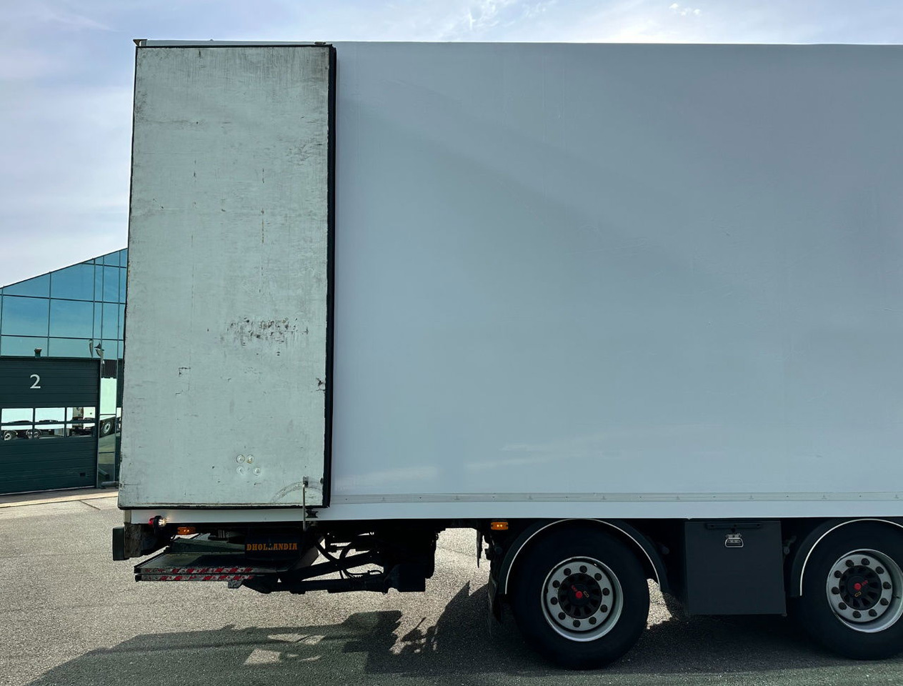 Refrigerator truck DAF XF 480 FAR SSC 6X2 50 CC Combi 2x Lift Carrier TRS Iceland TOP Condition NL: picture 10