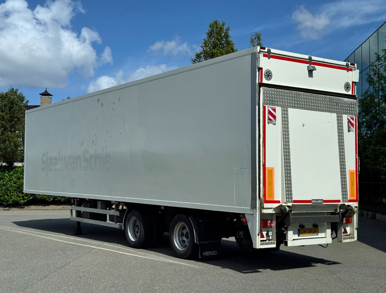 HTF 2-AS Heiwo 1240 x 250 x 272 CM Inwendig Stuuras Laadklep APK TOT 07-2026 - Closed box semi-trailer: picture 3 HTF 2-AS Heiwo 1240 x 250 x 272 CM Inwendig Stuuras Laadklep APK TOT 07-2026 - Closed box semi-trailer: picture 3
