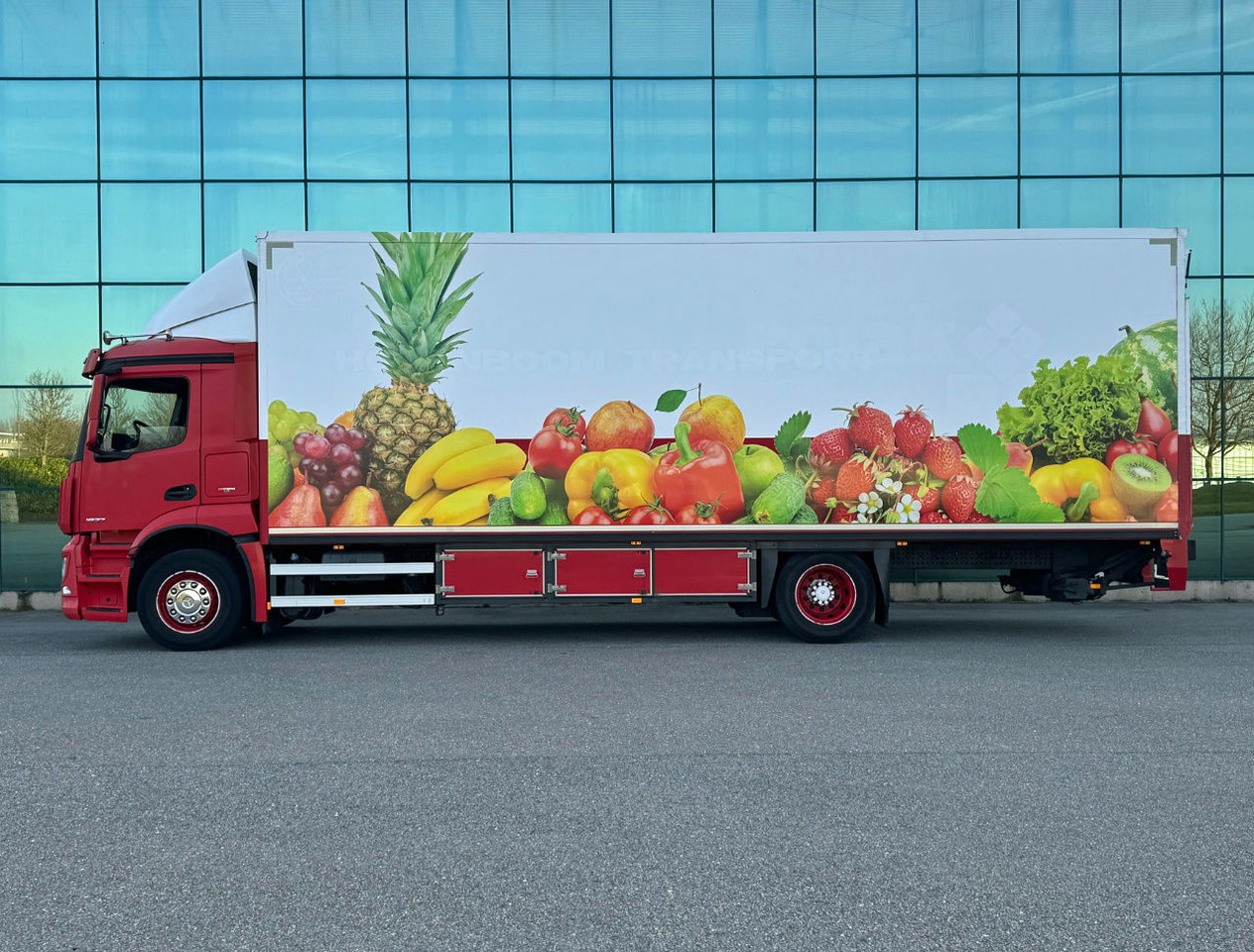 Mercedes-Benz Antos 1827 Euro 6 VOL Geisoleerde 15 Karren BAK 277 CM Hoog Kachel - Box truck: picture 2 Mercedes-Benz Antos 1827 Euro 6 VOL Geisoleerde 15 Karren BAK 277 CM Hoog Kachel - Box truck: picture 2