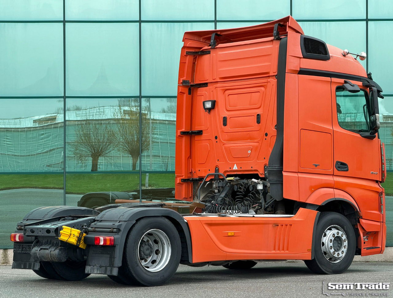 Mercedes-Benz Actros 1842 2X Tanks Full Spoiler - Tractor unit: picture 4 Mercedes-Benz Actros 1842 2X Tanks Full Spoiler - Tractor unit: picture 4