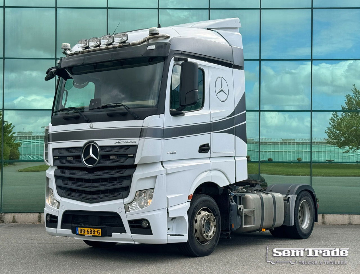 Mercedes-Benz Actros 1945 382.000 KM NEW TUV APK PTO + Hydraulics TOP Condition - Tractor unit: picture 1 Mercedes-Benz Actros 1945 382.000 KM NEW TUV APK PTO + Hydraulics TOP Condition - Tractor unit: picture 1