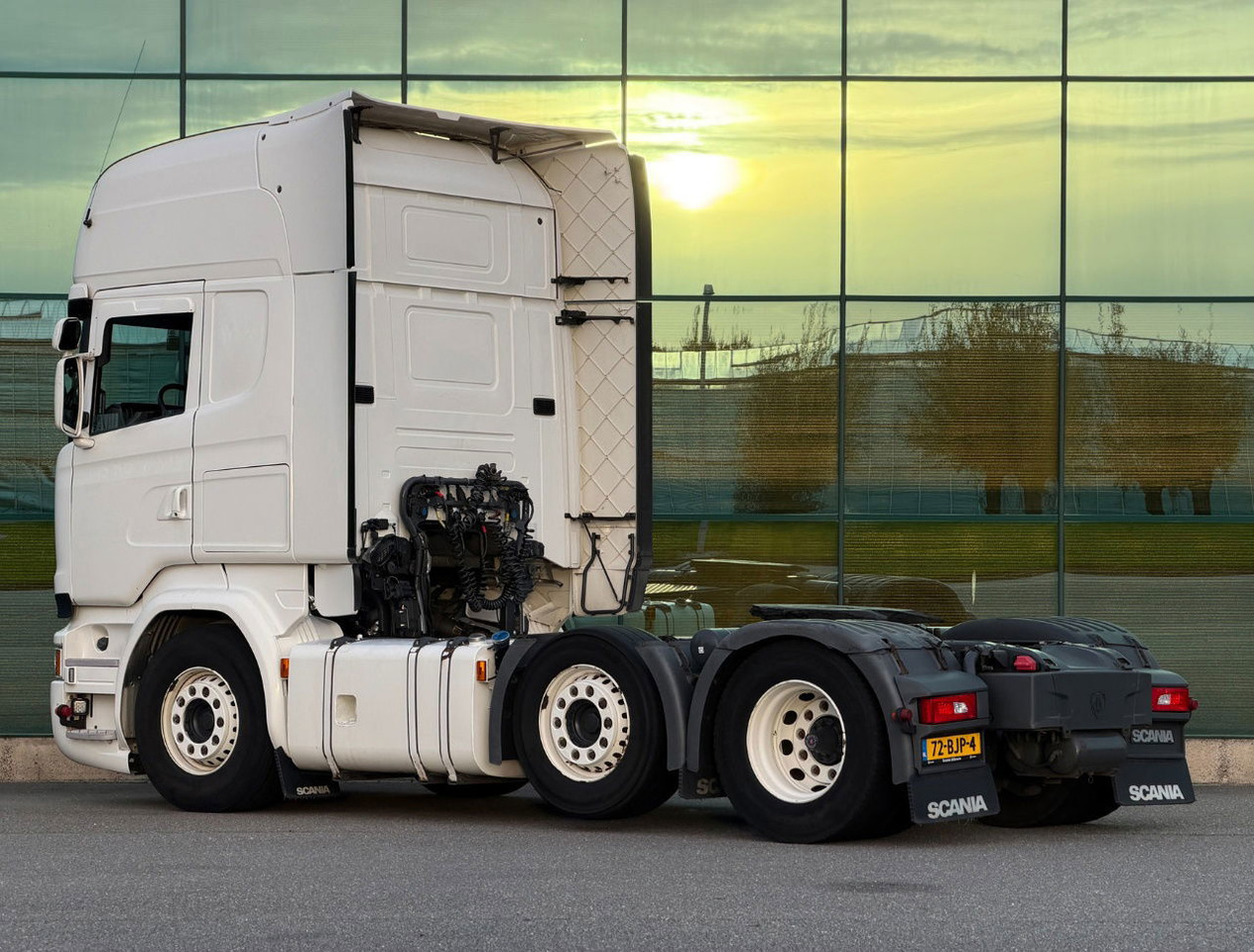 Scania R450 Topline 6X2 Twinsteer Retarder 2X Tanks Park Cooling TOP Condition - Tractor unit: picture 3 Scania R450 Topline 6X2 Twinsteer Retarder 2X Tanks Park Cooling TOP Condition - Tractor unit: picture 3