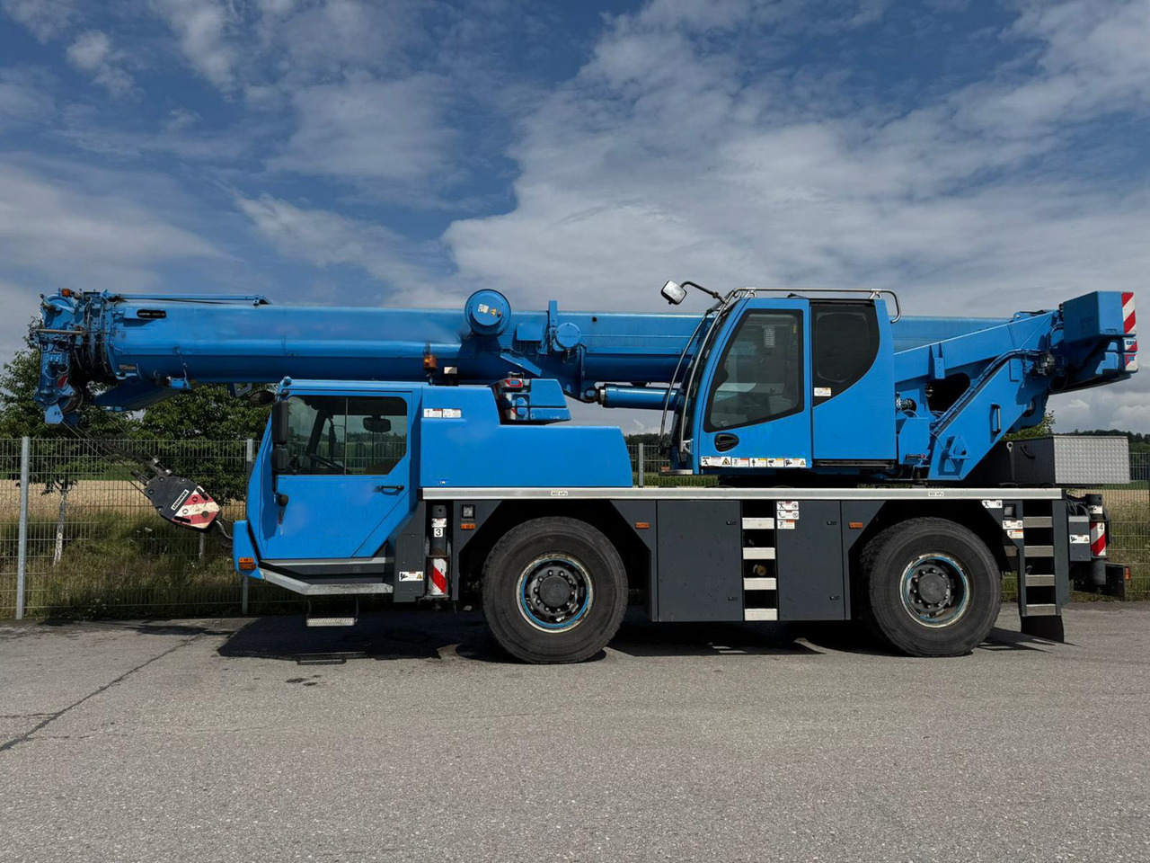 LIEBHERR LTM 1040-2.1 - Mobile crane: picture 2 LIEBHERR LTM 1040-2.1 - Mobile crane: picture 2