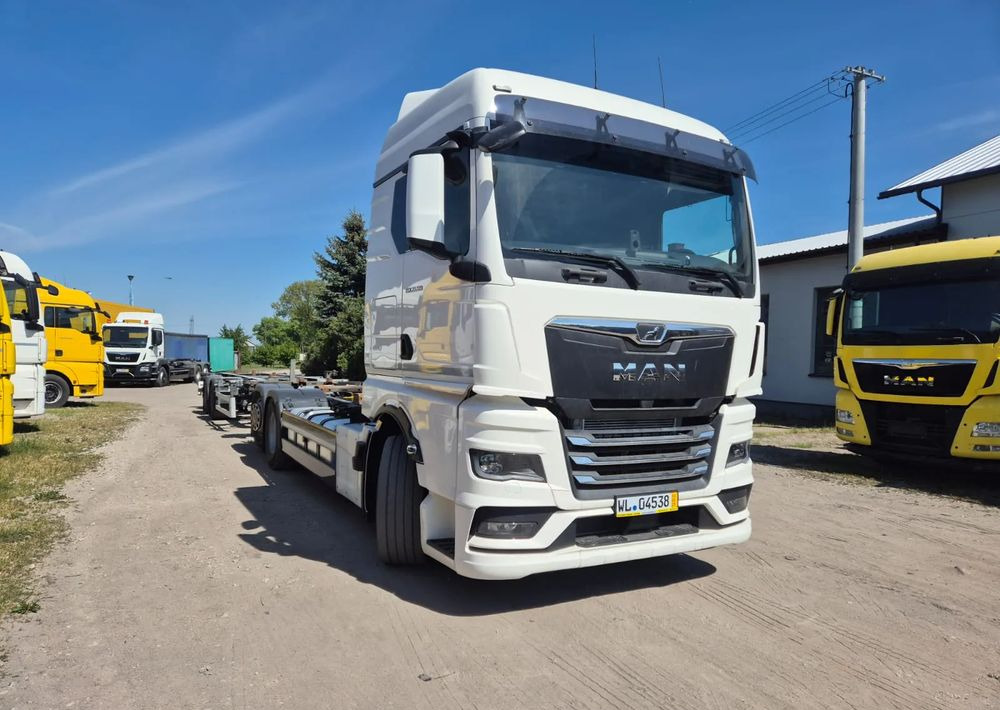 MAN MAN TGX BDF 26-510 oś skrętna - Cab chassis truck: picture 2 MAN MAN TGX BDF 26-510 oś skrętna - Cab chassis truck: picture 2