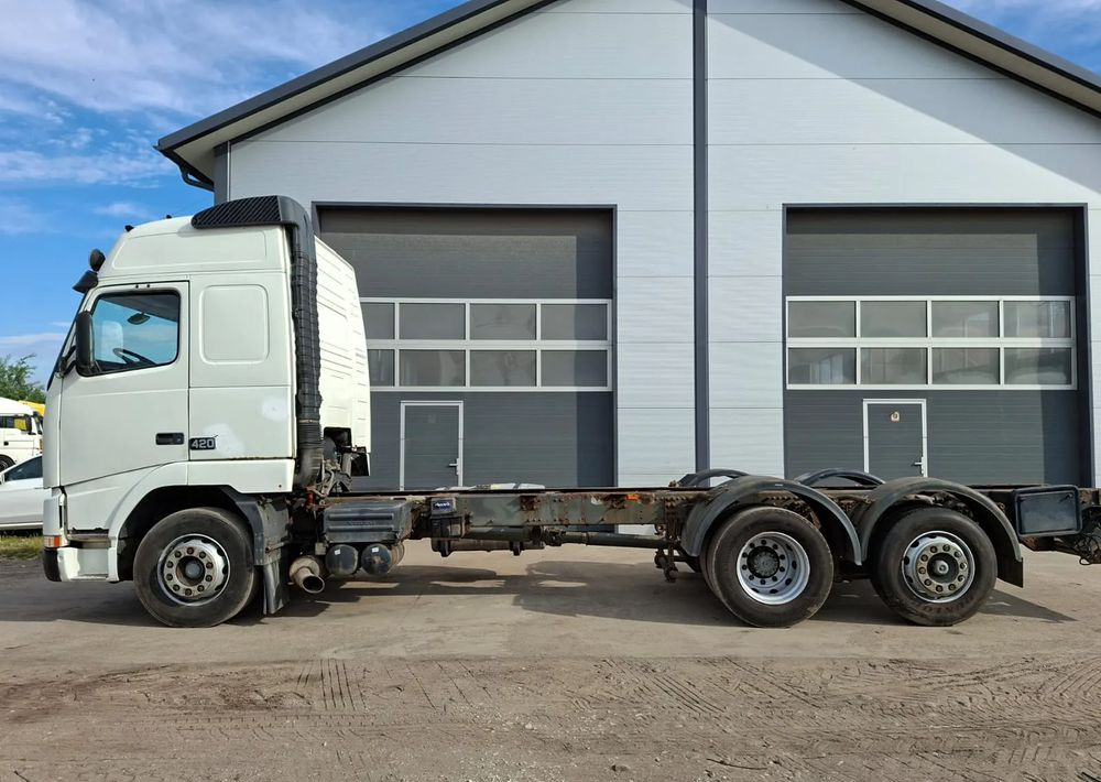 Volvo FH 420 6x2 - Cab chassis truck: picture 3 Volvo FH 420 6x2 - Cab chassis truck: picture 3
