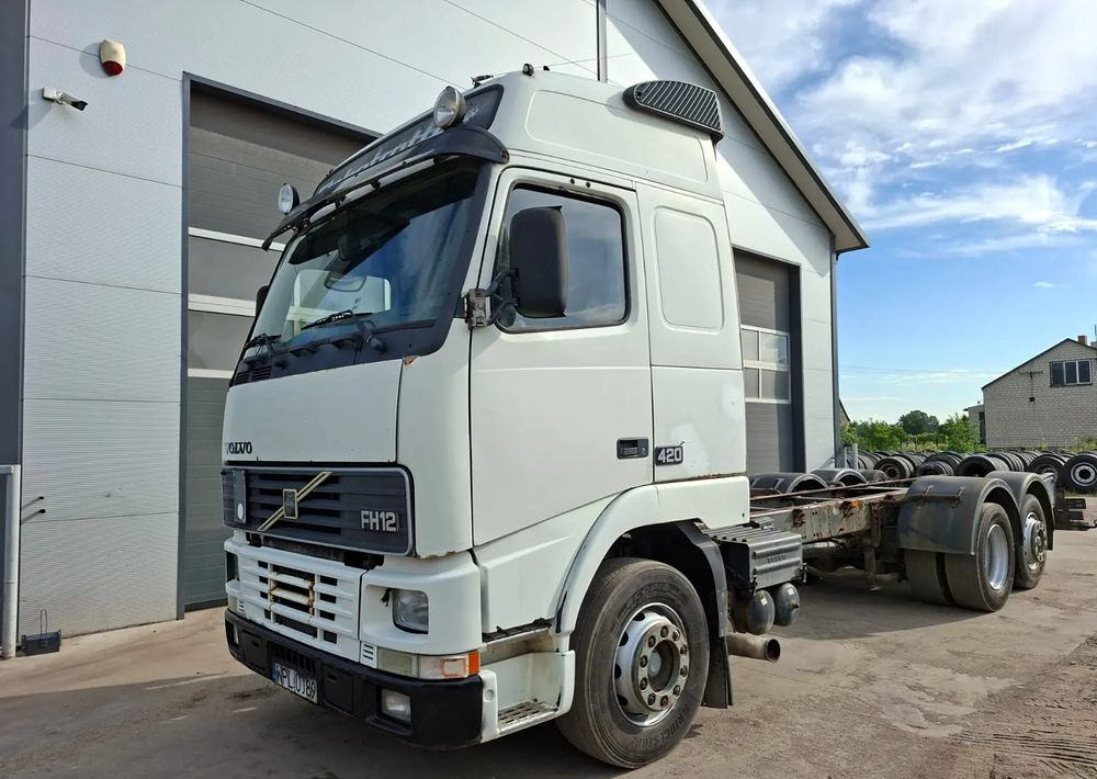 Volvo FH 420 6x2 - Cab chassis truck: picture 1 Volvo FH 420 6x2 - Cab chassis truck: picture 1