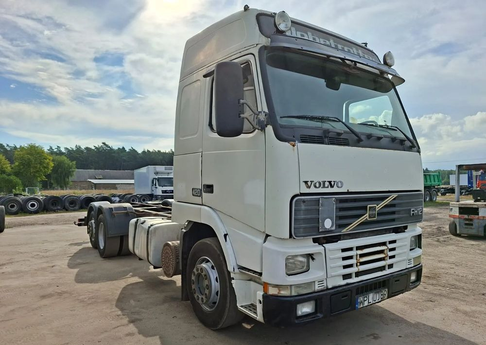 Volvo FH 420 6x2 - Cab chassis truck: picture 2 Volvo FH 420 6x2 - Cab chassis truck: picture 2