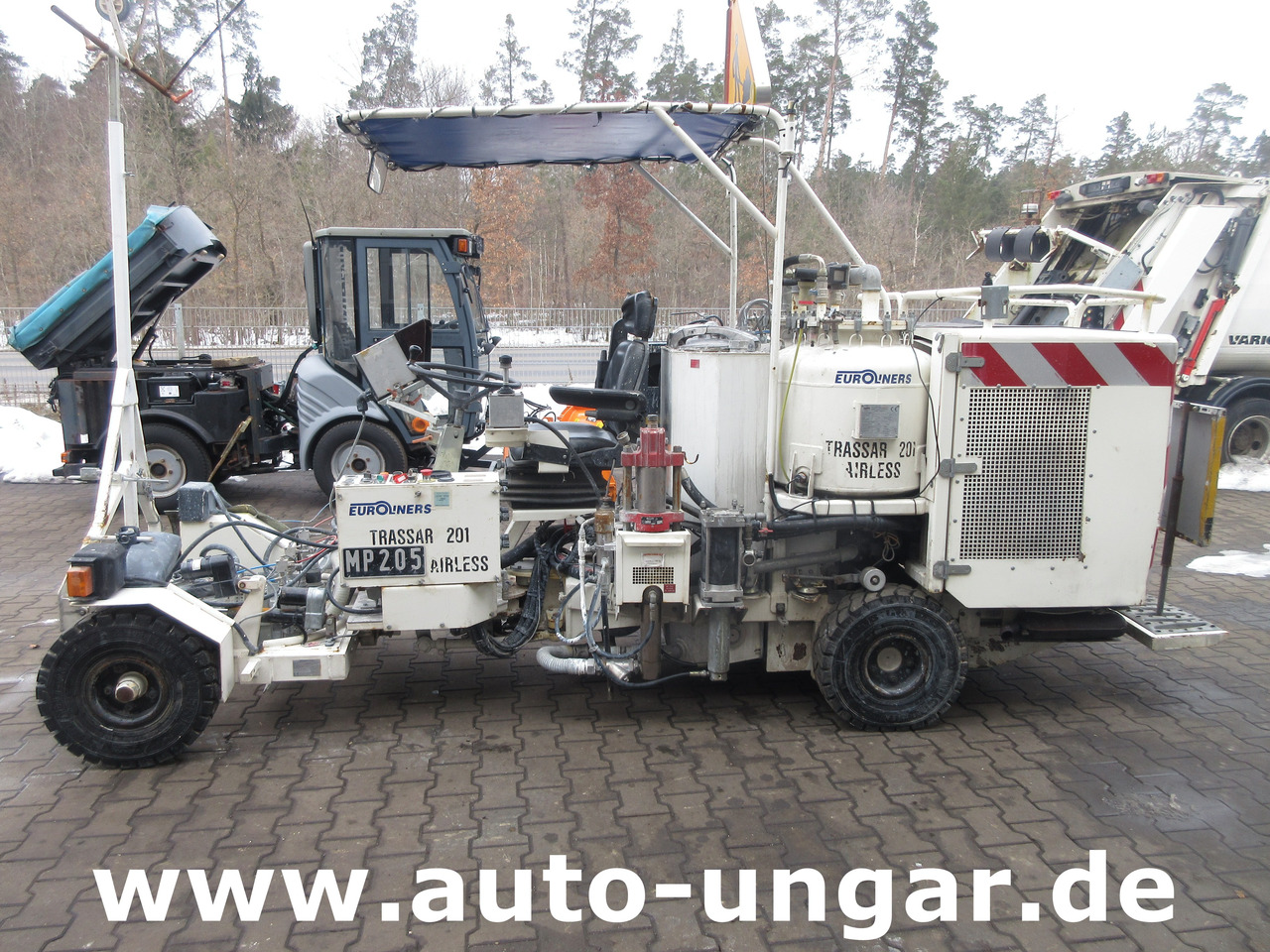Euroliners Trassar 201 A Bj. 2003 Airless Roadmarking Machine Straßenmarkierungsmaschine Hofmann - Asphalt machine: picture 3 Euroliners Trassar 201 A Bj. 2003 Airless Roadmarking Machine Straßenmarkierungsmaschine Hofmann - Asphalt machine: picture 3