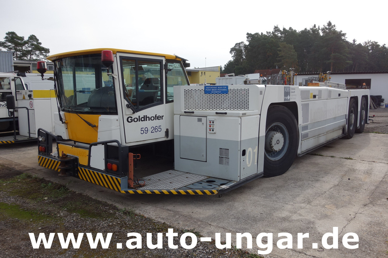 Goldhofer AST-1X 1360 Allradlenkung 6x6 towbarless Pushback Airbus A380 Deutz TCD 2015 V08 - 1.360PS - Pushback tractor: picture 3 Goldhofer AST-1X 1360 Allradlenkung 6x6 towbarless Pushback Airbus A380 Deutz TCD 2015 V08 - 1.360PS - Pushback tractor: picture 3