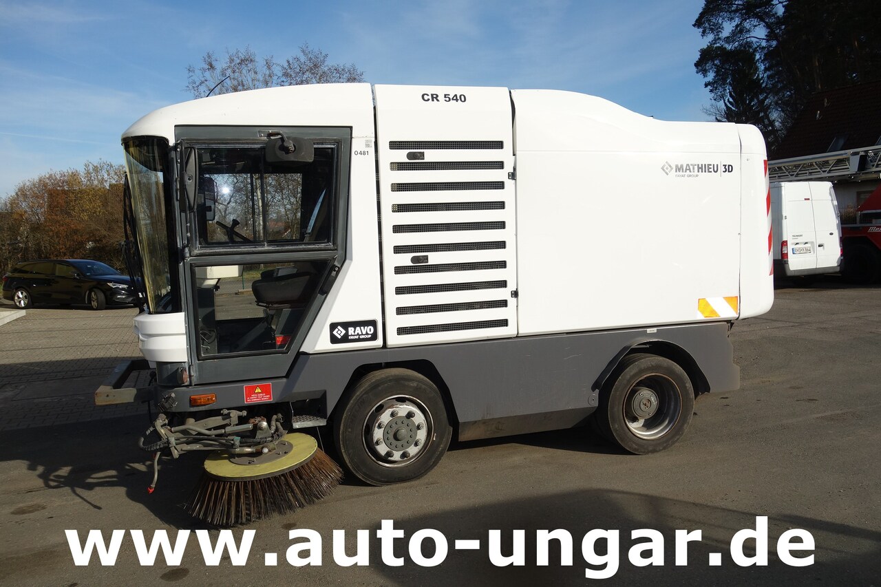 Ravo CR 540 Bj. 2013 Kehrmschine Straßenkehrer Streetsweeper Kommunalfahrzeug - Road sweeper: picture 4 Ravo CR 540 Bj. 2013 Kehrmschine Straßenkehrer Streetsweeper Kommunalfahrzeug - Road sweeper: picture 4