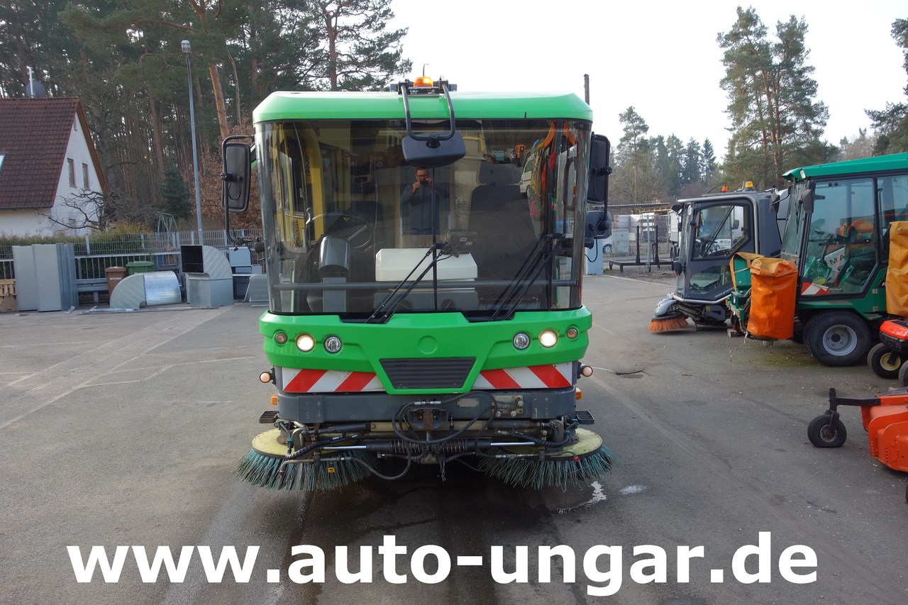 Ravo CR 540 XL Compact Kehrmaschine Euro 5 - Road sweeper: picture 2 Ravo CR 540 XL Compact Kehrmaschine Euro 5 - Road sweeper: picture 2