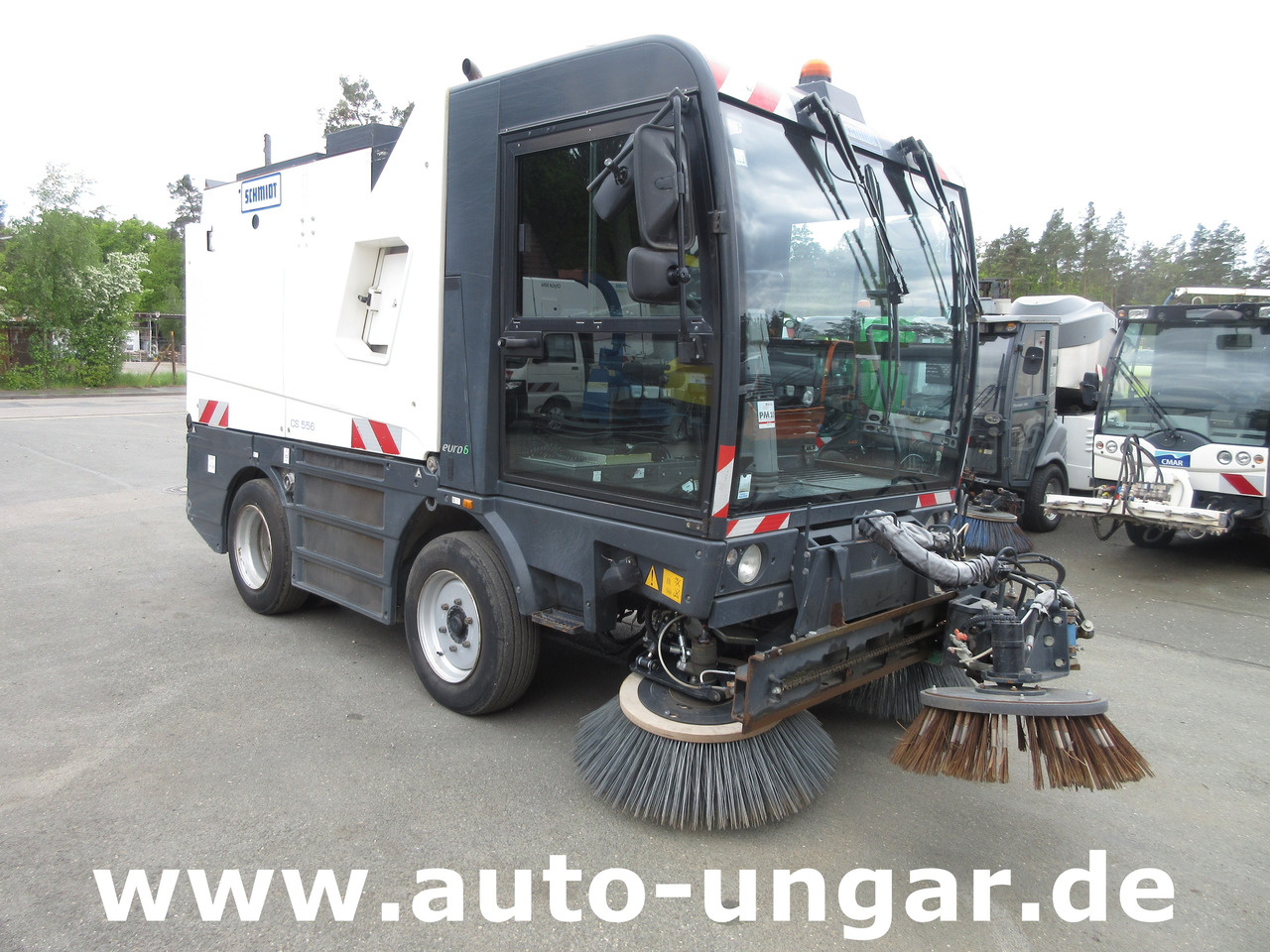 Schmidt Cleango 500 CS556 Euro 6 mit Wildkrautbesen Kehrmaschine aus 1. Hand - Road sweeper: picture 1 Schmidt Cleango 500 CS556 Euro 6 mit Wildkrautbesen Kehrmaschine aus 1. Hand - Road sweeper: picture 1