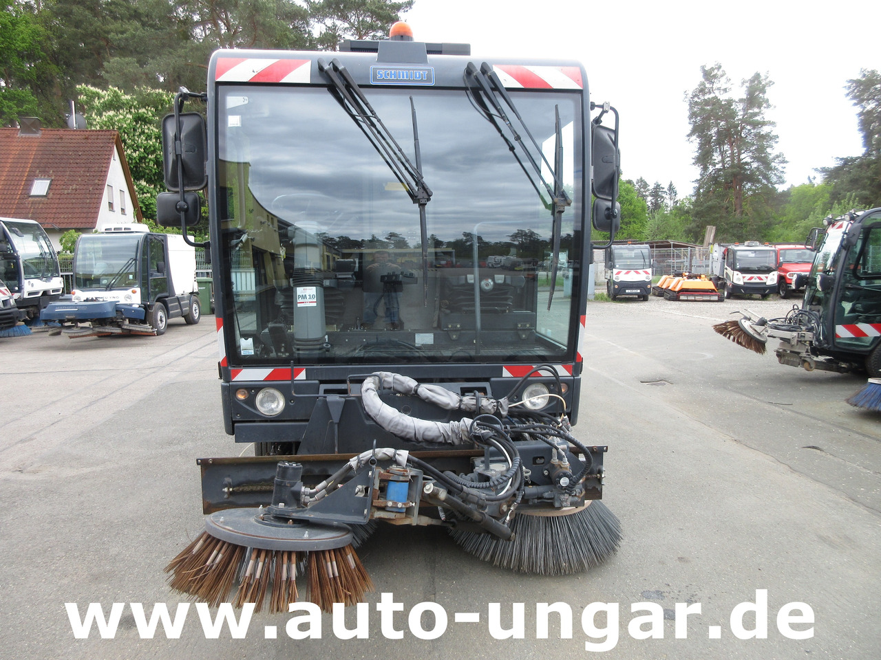 Schmidt Cleango 500 CS556 Euro 6 mit Wildkrautbesen Kehrmaschine aus 1. Hand - Road sweeper: picture 2 Schmidt Cleango 500 CS556 Euro 6 mit Wildkrautbesen Kehrmaschine aus 1. Hand - Road sweeper: picture 2