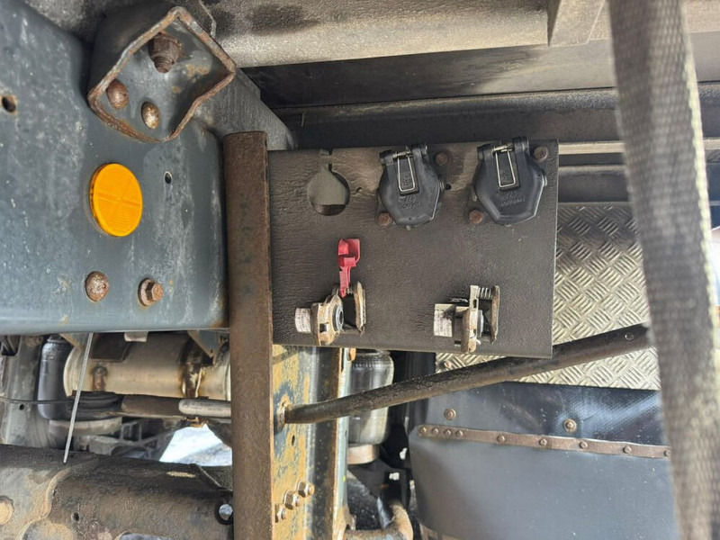 Iveco Eurocargo 190 EL32 - Curtain side truck: picture 4 Iveco Eurocargo 190 EL32 - Curtain side truck: picture 4