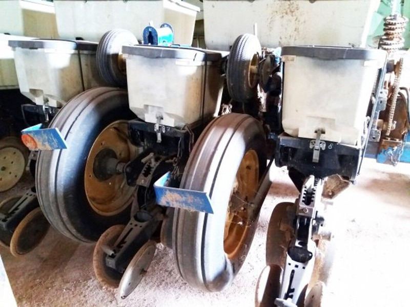 Kinze 3000 (8x lines 75 - Precision sowing machine: picture 3 Kinze 3000 (8x lines 75 - Precision sowing machine: picture 3
