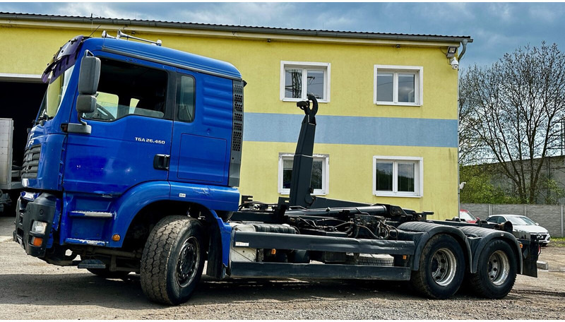 MAN TGA 26.460 - Hook lift truck: picture 1 MAN TGA 26.460 - Hook lift truck: picture 1