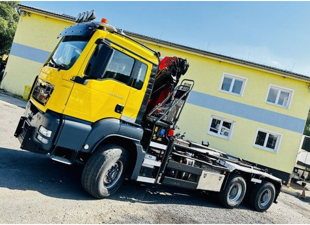 MAN TGS 33.440 - Hook lift truck, Crane truck: picture 1 MAN TGS 33.440 - Hook lift truck, Crane truck: picture 1