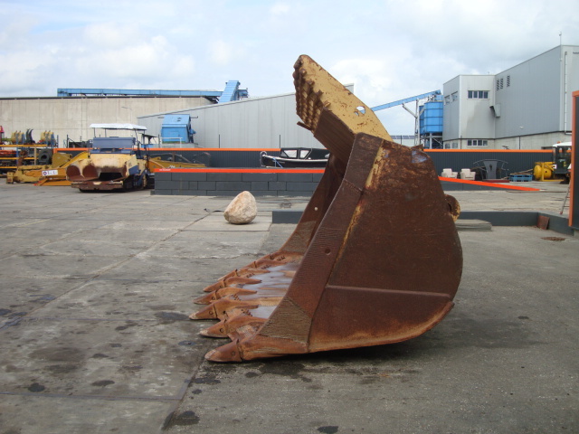 CATERPILLAR 992C / 992D - Loader bucket for Loader bucket: picture 4 CATERPILLAR 992C / 992D - Loader bucket for Loader bucket: picture 4
