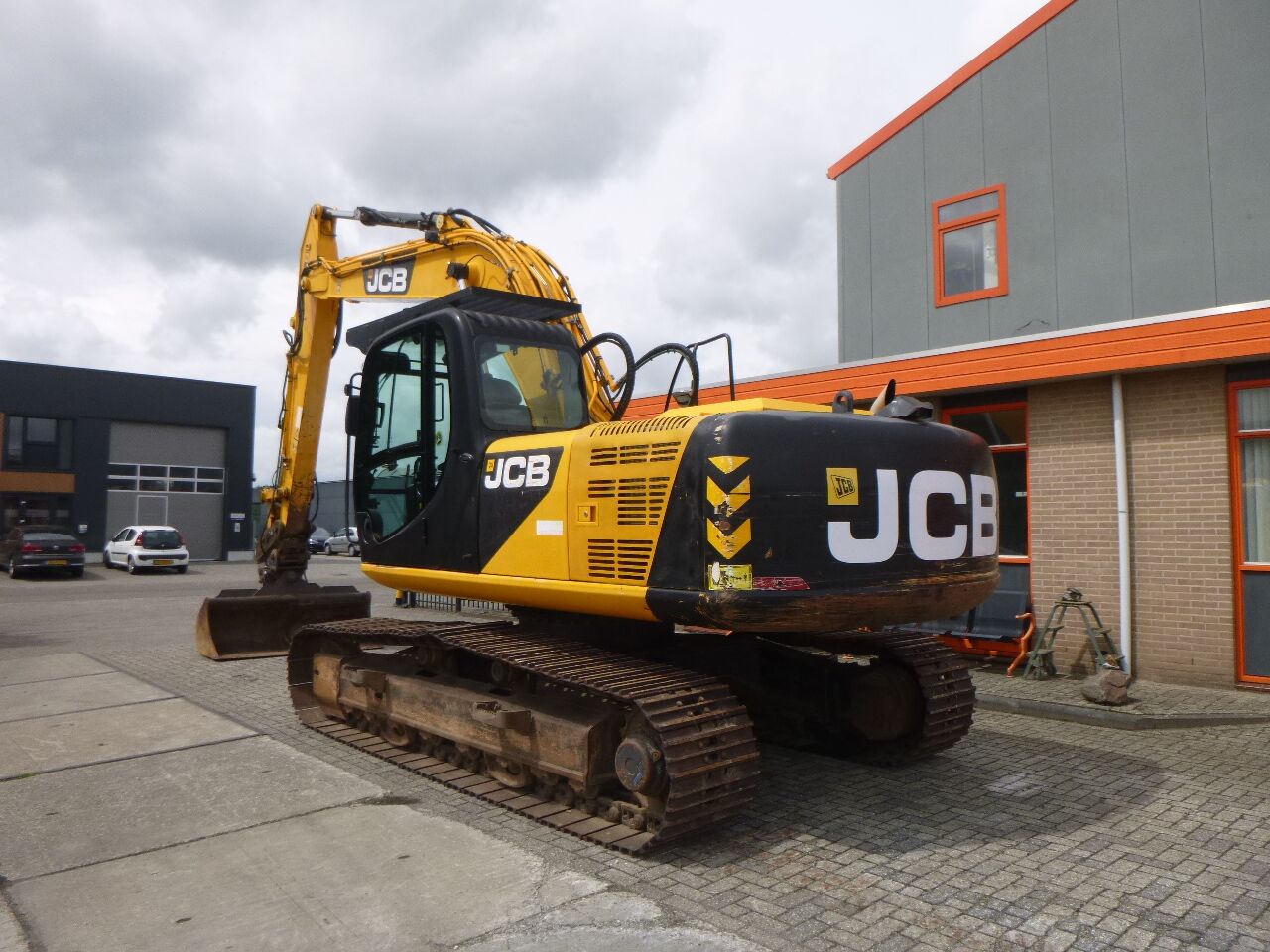JCB JS210LC - Crawler excavator: picture 2 JCB JS210LC - Crawler excavator: picture 2
