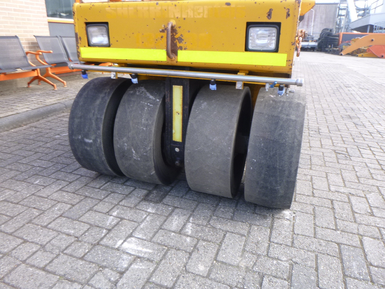 Pneumatic roller SAKAI TS160-2: picture 13