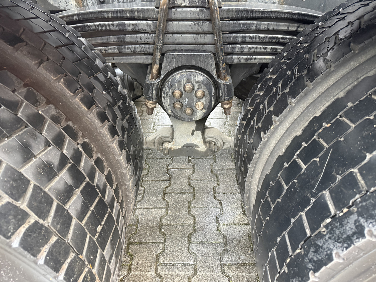 MAN TGS 35.440 8X4 BB VDL Haken - Hook lift truck: picture 5 MAN TGS 35.440 8X4 BB VDL Haken - Hook lift truck: picture 5