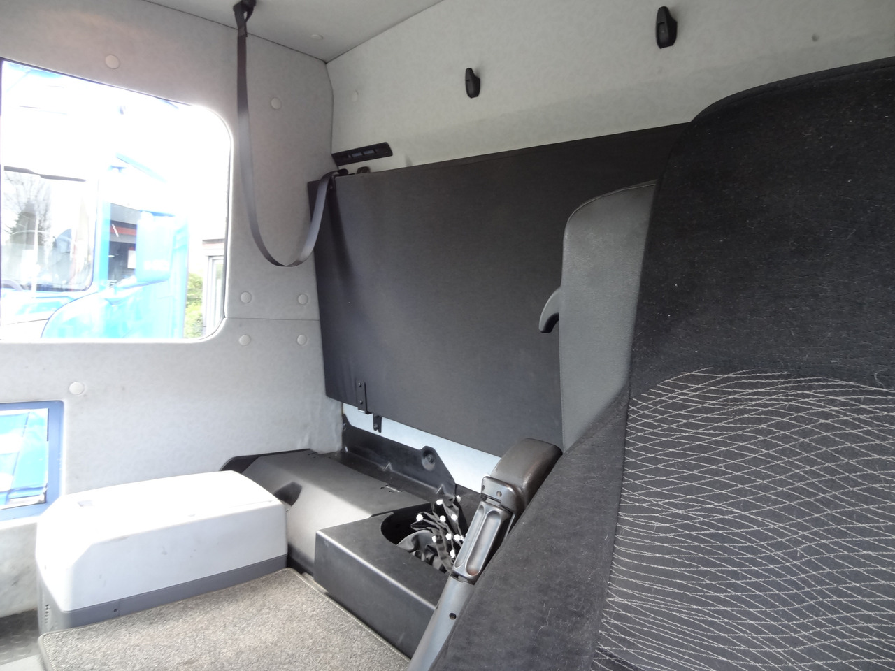 Mercedes-Benz Actros 2533 6X2 HMF 1820 Langmaterial leasing Mercedes-Benz Actros 2533 6X2 HMF 1820 Langmaterial: picture 5